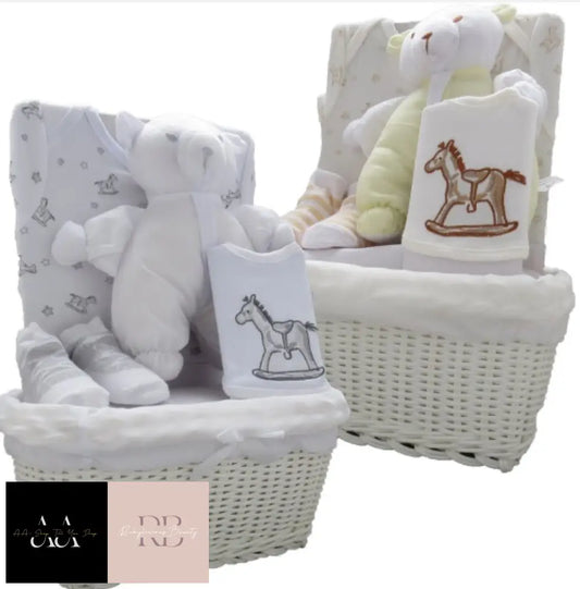 Baby 5 Piece Luxury Basket Gift Set (0-3 Months)