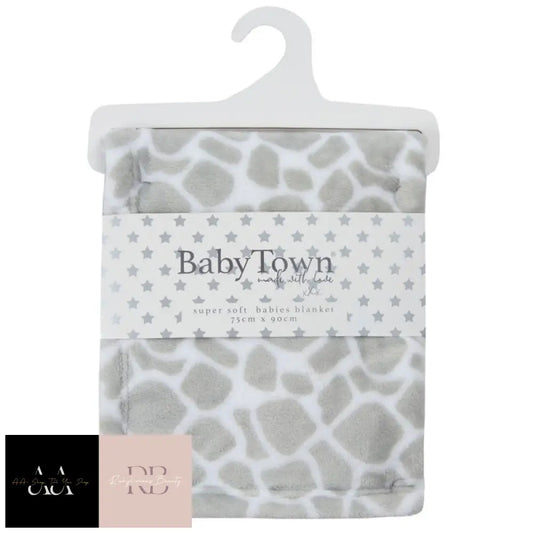 Baby Giraffe Print Plush Blanket