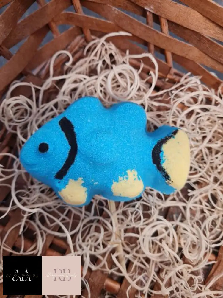 Dory Fish Bath Bomb - Blue & Yellow