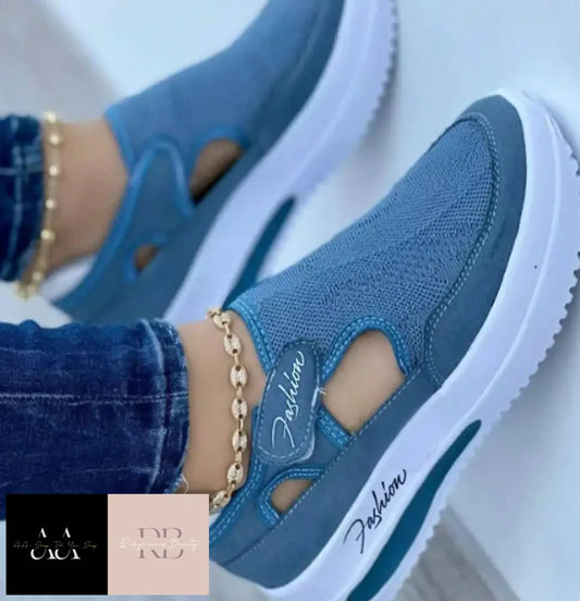 Woman’s Sneakers Blue